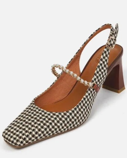 Finely Styled Heels with a Classic Vintage Look