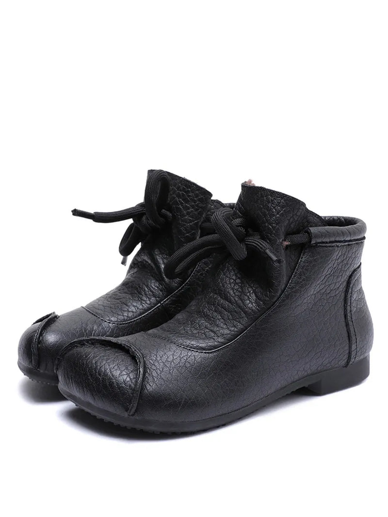 Subtly Elegant Boots with a Refined Vintage Look