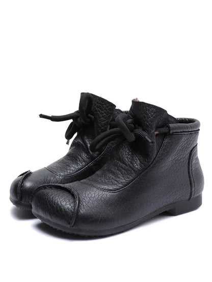 Finely Styled Boots with a Classic Vintage Look