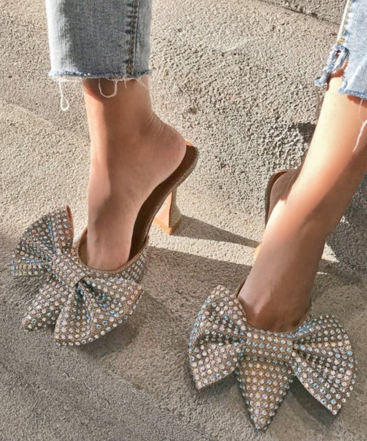 Beautifully Finished Heels in a Timeless Design