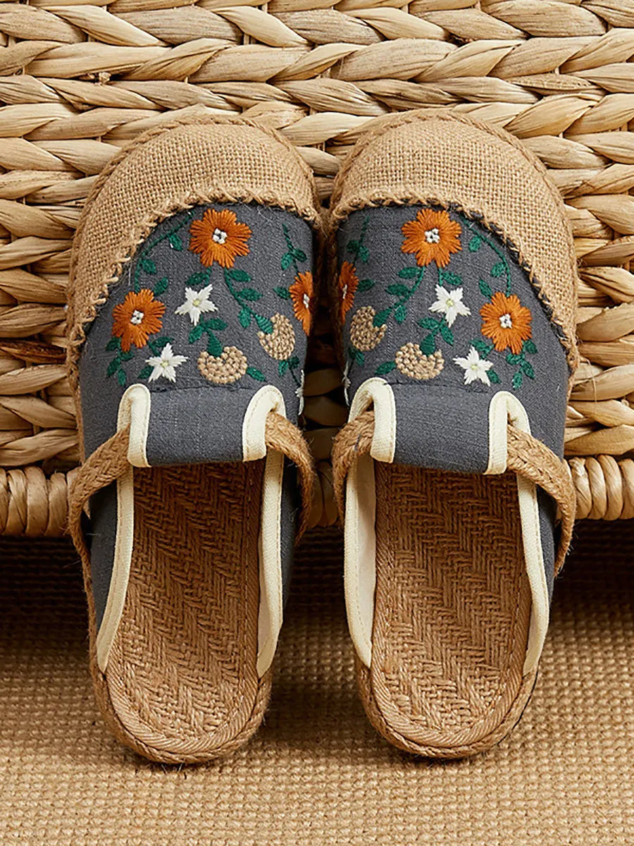 Finely Styled Slippers with a Classic Vintage Look