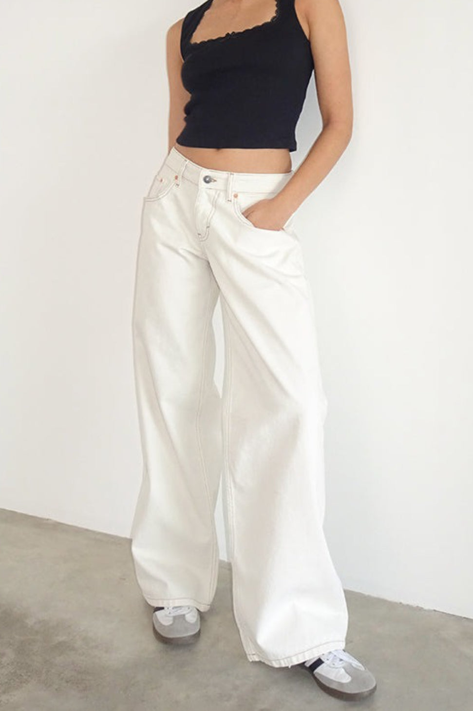 Low Rise Washed Straight Jeans