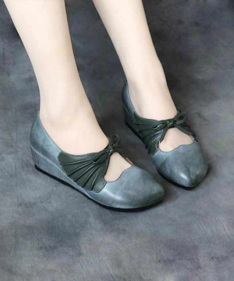 Vintage Style Heels with a Modern Fit