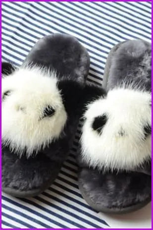 Beautifully Crafted Slippers in a Classic Style