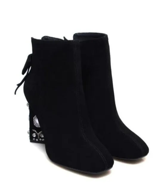 Sophisticated Heels with a Clean Classic Look