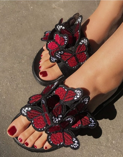 Beautifully Finished Slippers in a Timeless Design