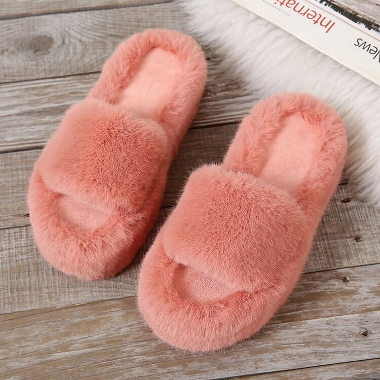 Subtly Elegant Slippers with a Refined Vintage Look