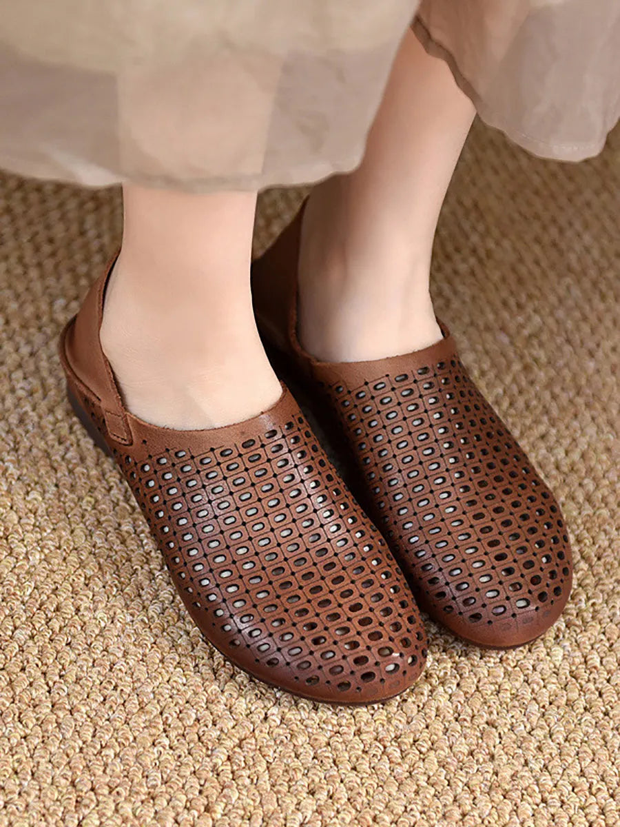Classic Vintage Sandals with a Flattering Fit