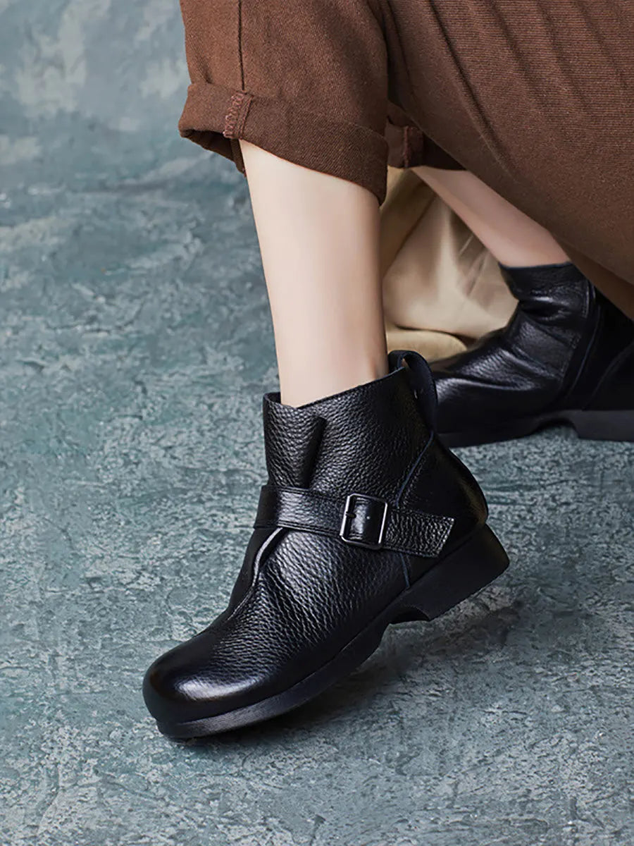 Subtly Elegant Boots with a Refined Vintage Look