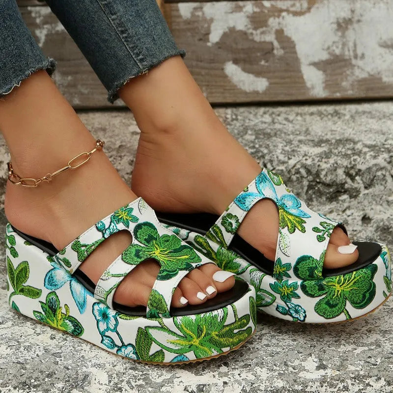 Elegantly Styled Shoes for Everyday Wear