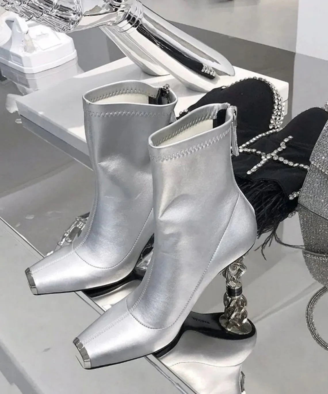 Beautifully Finished Boots in a Timeless Design