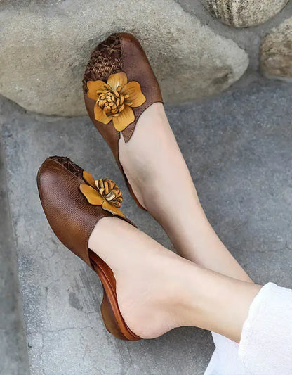 Finely Styled Slippers with a Classic Vintage Look