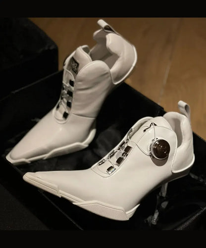 Finely Styled Boots with a Classic Vintage Look