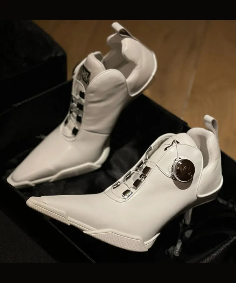 Beautifully Finished Boots in a Timeless Design