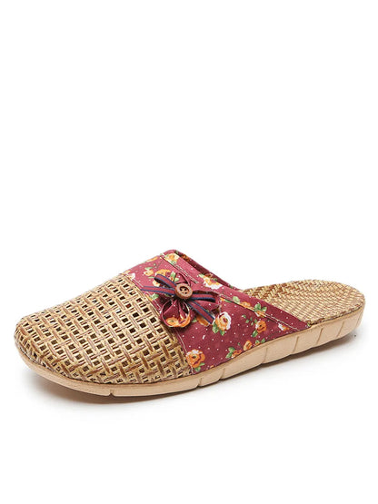 Effortlessly Elegant Slippers with a Timeless Design