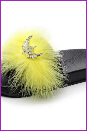 Casually Elegant Slippers with a Refined Edge