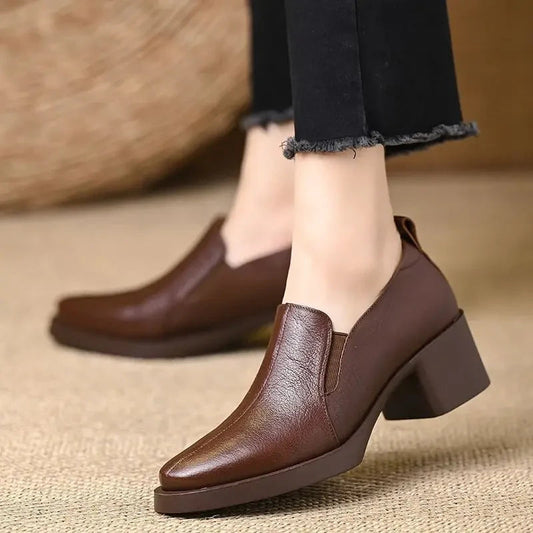 Finely Styled Heels with a Classic Vintage Look