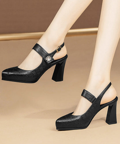 Casually Elegant Sandals with a Refined Edge