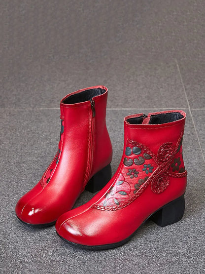 Finely Styled Boots with a Classic Vintage Look