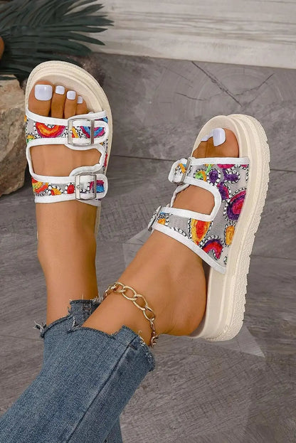 Elegantly Styled Slippers for Everyday Wear