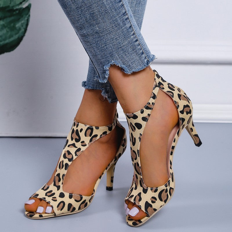 Casually Elegant Shoes with a Refined Edge