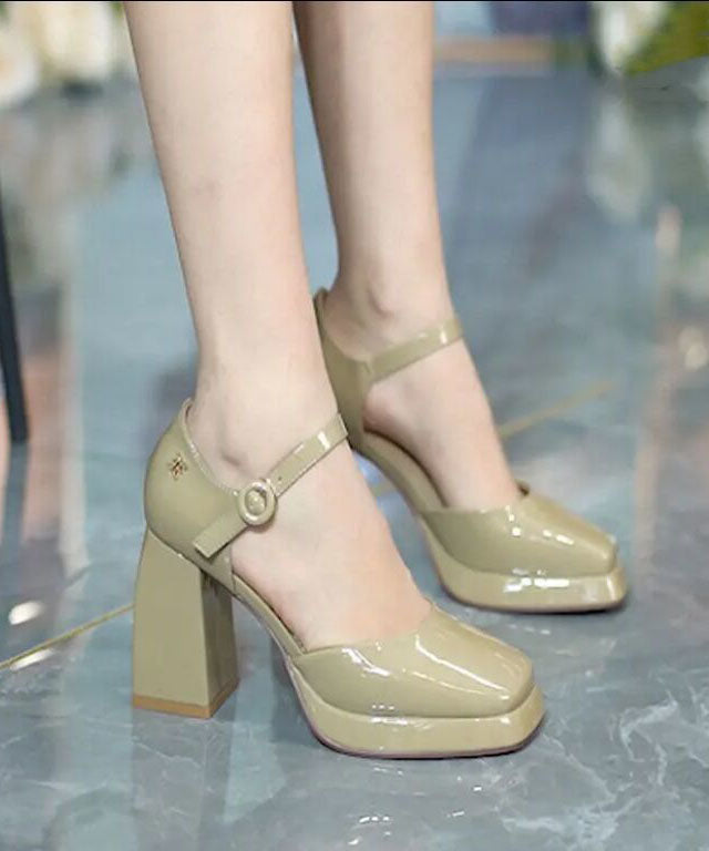 Vintage Style Heels with a Modern Fit