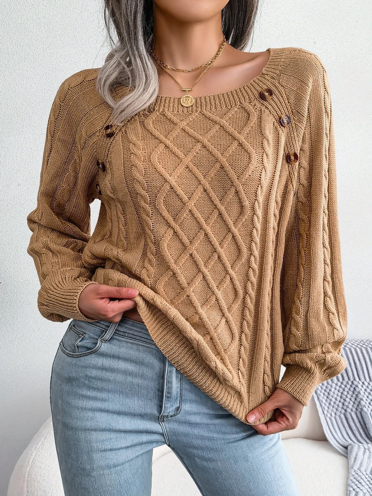 JO | MW - Stylish cable knit sweater