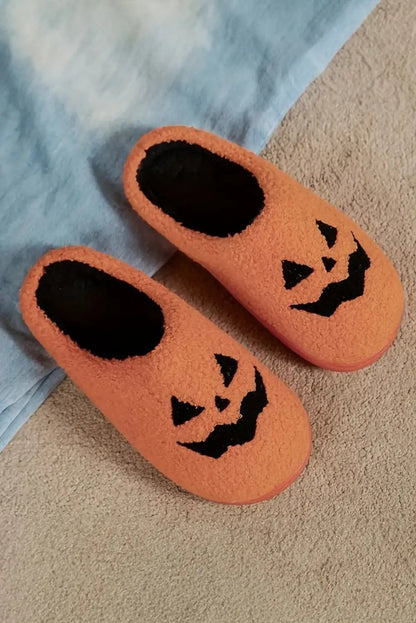 Elegantly Styled Slippers for Everyday Wear