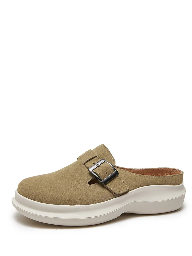 Casually Elegant Slippers with a Refined Edge