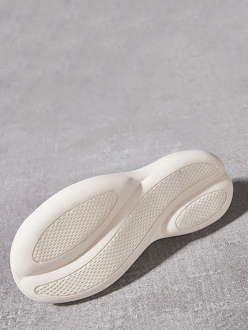 Elegantly Styled Slippers for Everyday Wear