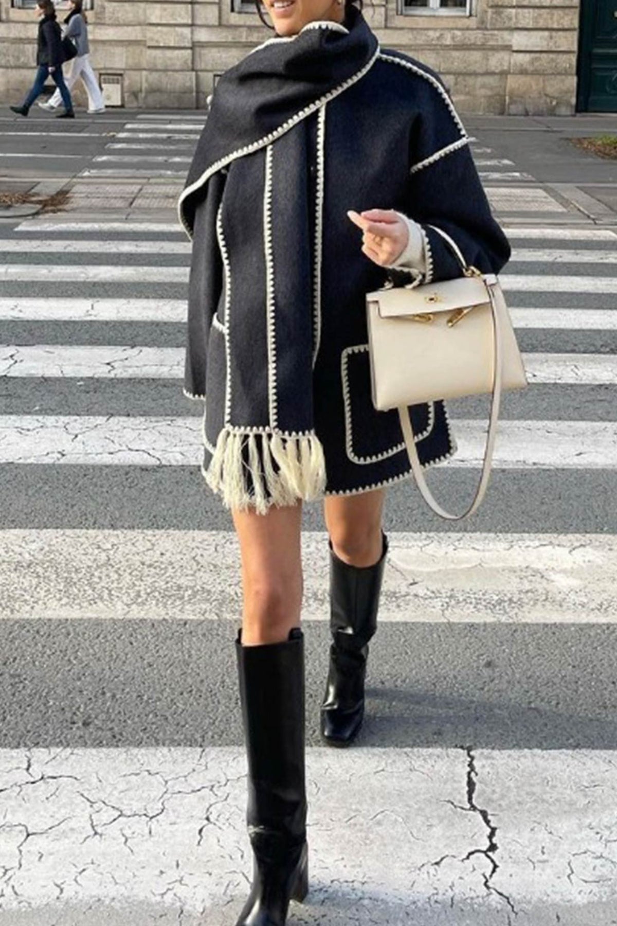 JO | Modern and fashionable coat