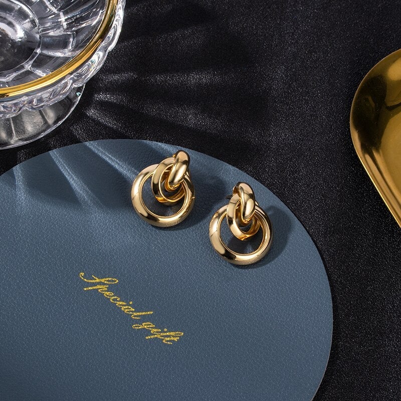 Beautiful Gold Earring with Unique Style