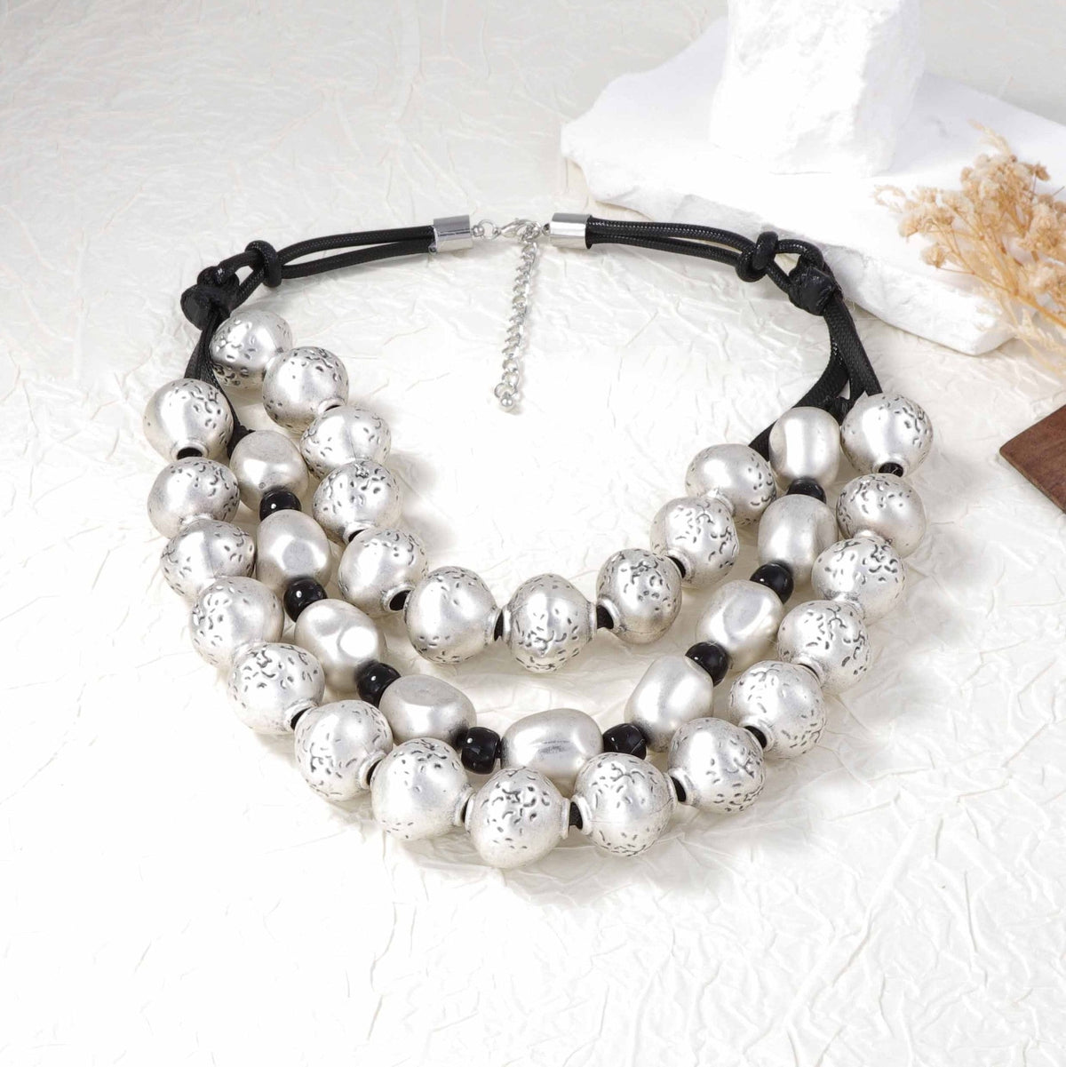 Stunning Gold Necklace for Daily Wear