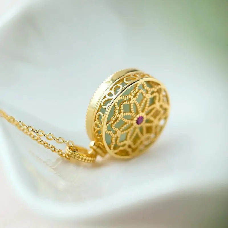 Charming Gold Necklace for Any Occasion
