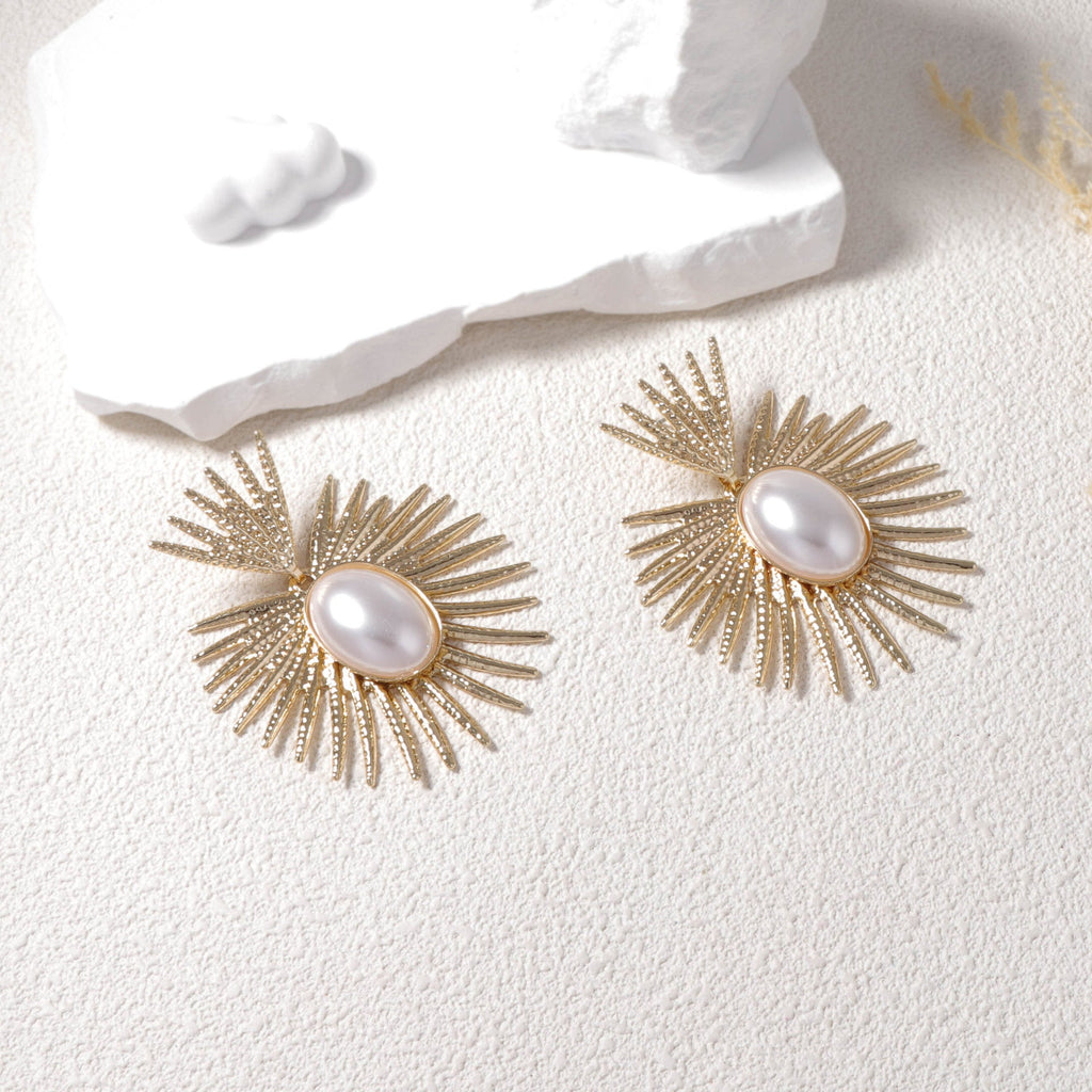 Classic Pearl Earring with Timeless Appeal