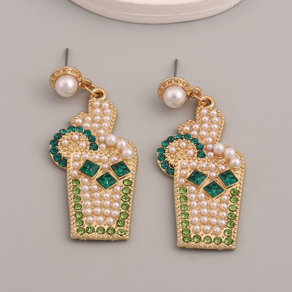 Beautiful Pearl Earring with Unique Style