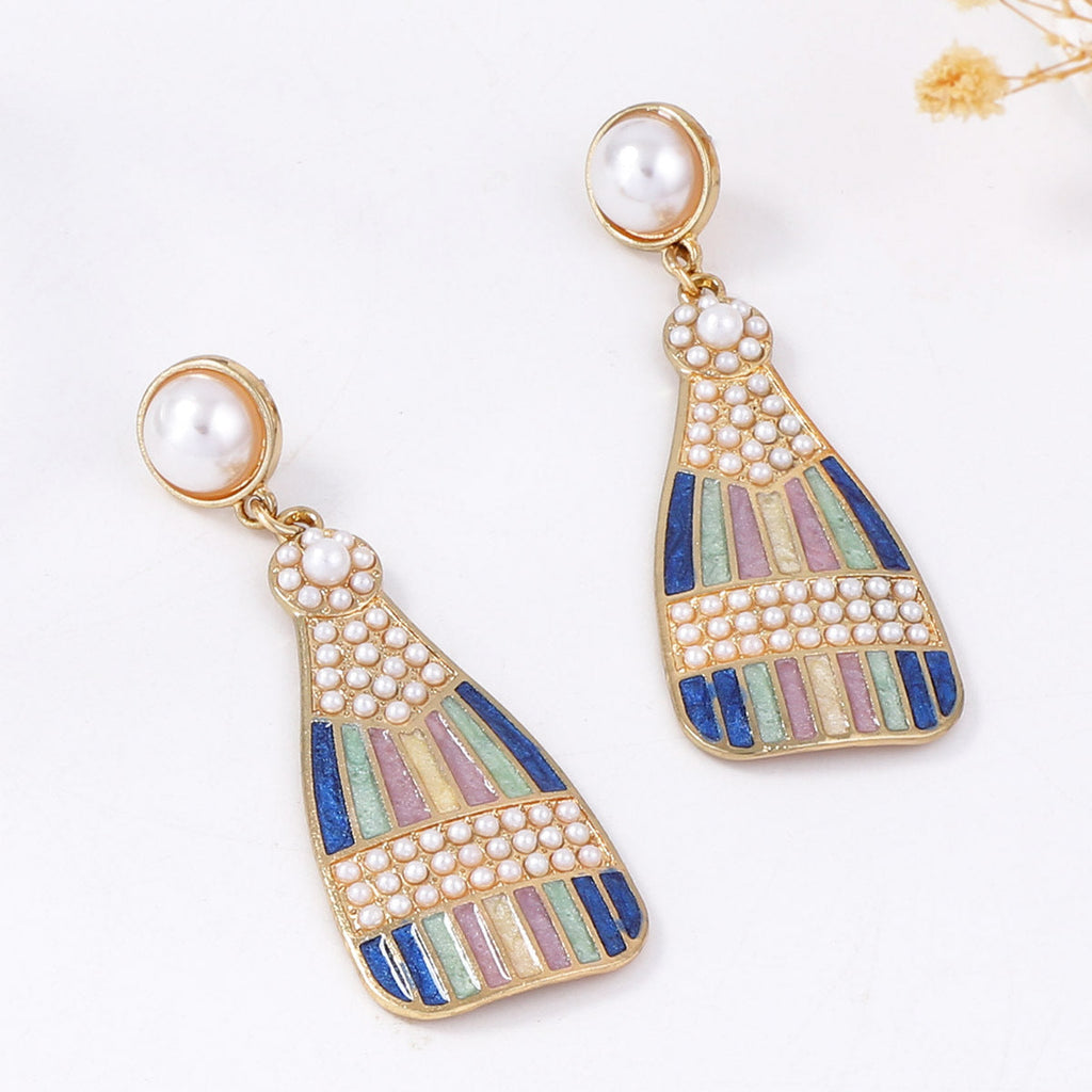 Charming Piece for Any Occasion