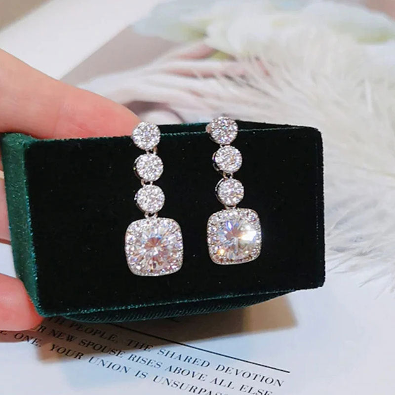 Stunning Earring for Daily Wear