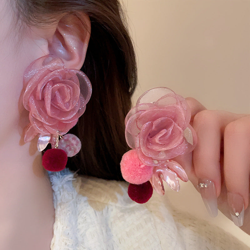 Classic Earring with Timeless Appeal