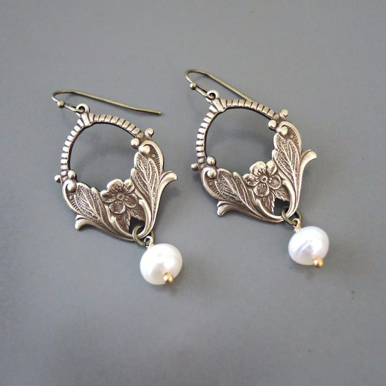 Beautiful Pearl Earring with Unique Style