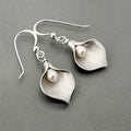 Classic Pearl Earring with Timeless Appeal
