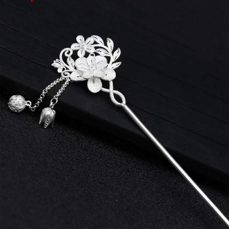 Stunning Silver Piece for Daily Wear