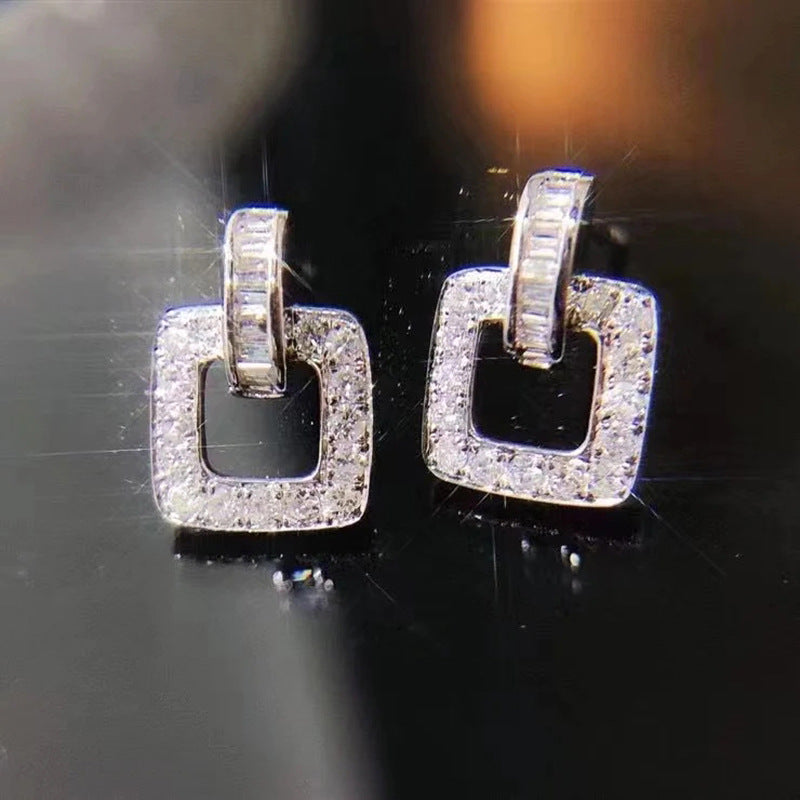 Charming Earring for Any Occasion