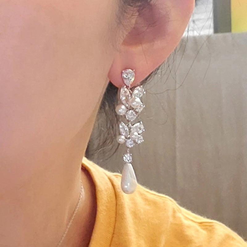 Beautiful Pearl Earring with Unique Style