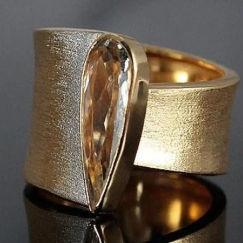 Elegant Gold Ring for Every Occasion