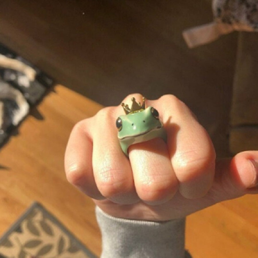 Charming Ring for Any Occasion