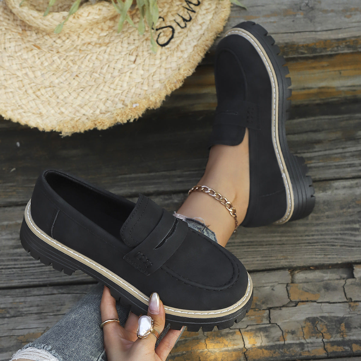 Graceful Orthopedic Shoes for Modern Look