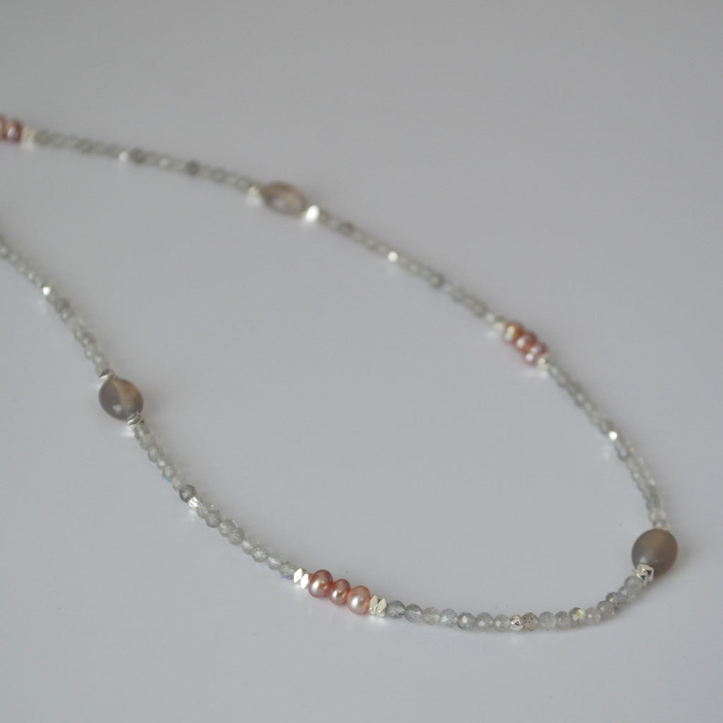 Charming Pearl Necklace for Any Occasion