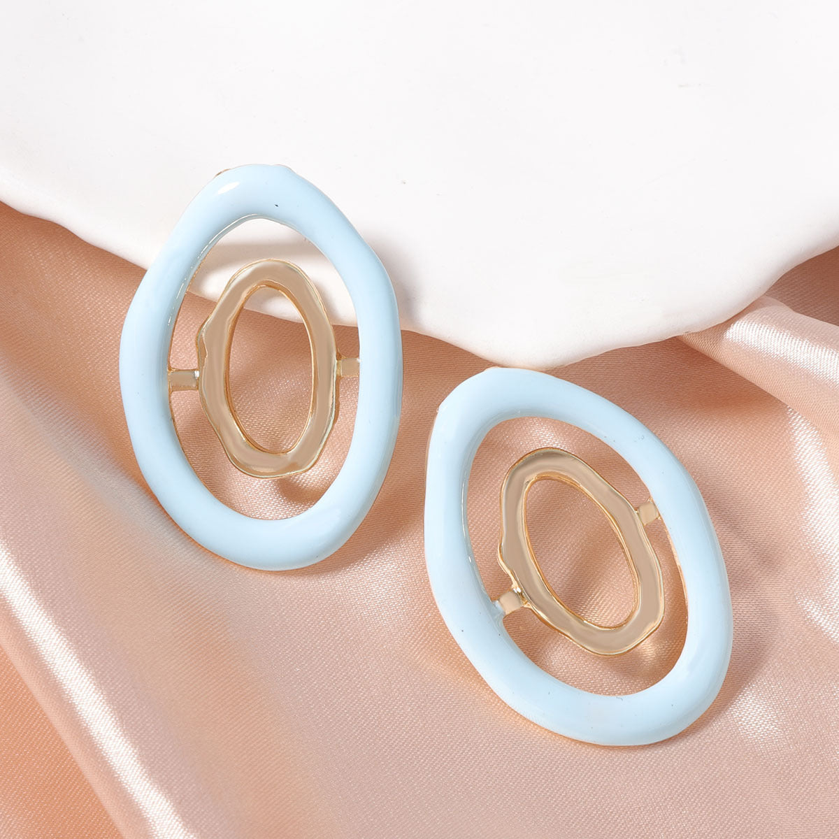 Beautiful Earring with Unique Style