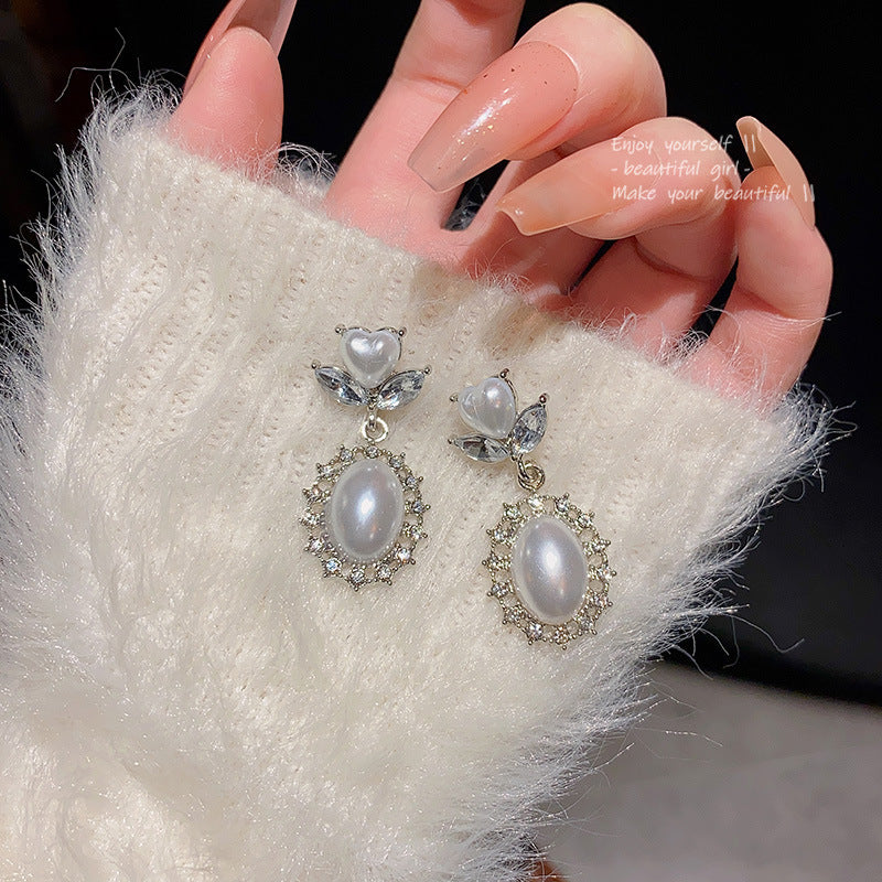 Stunning Pearl Earring for Daily Wear